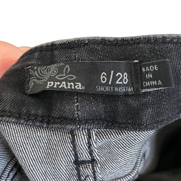 Prana Organic Cotton Geneva Short Inseam Ankle Cropped Size 6 Denim Black/Gray - Picture 3 of 16